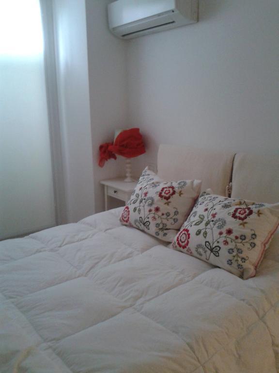 Appartamento In Villa Pesaro Ruang foto